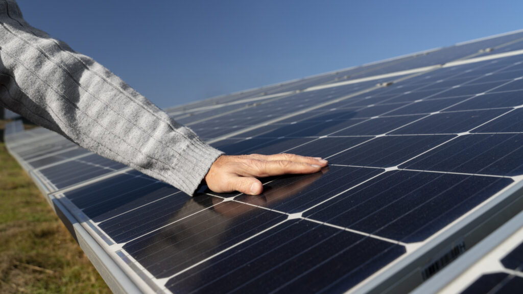 Extension de maison : le bon moment pour se lancer dans le solaire ?